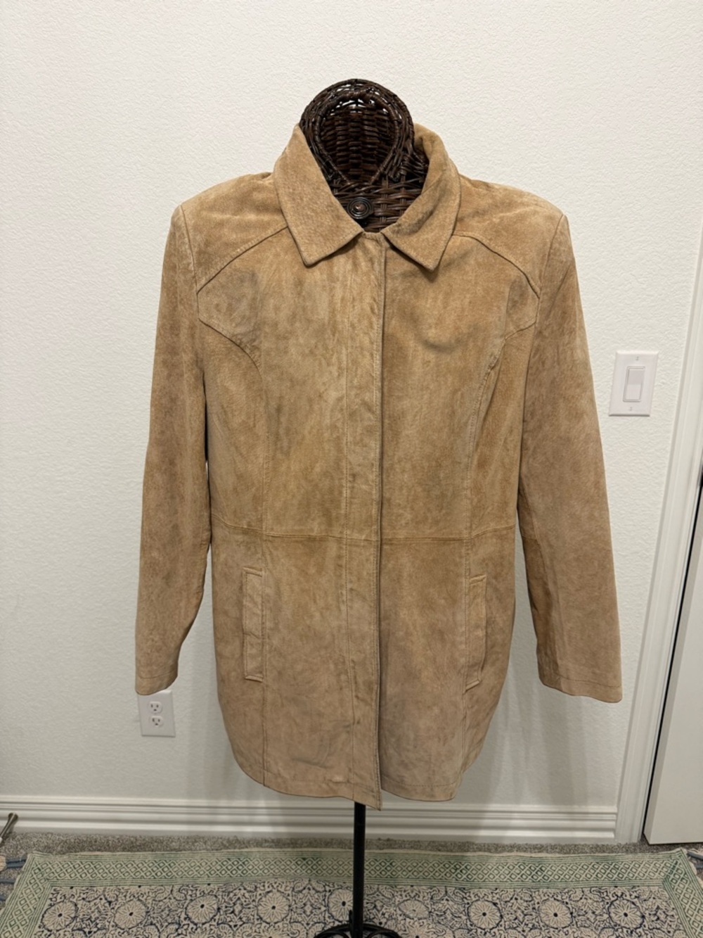 🕊️ VINTAGE CHEROKEE Tan Genuine Suede Leather Trench Coat